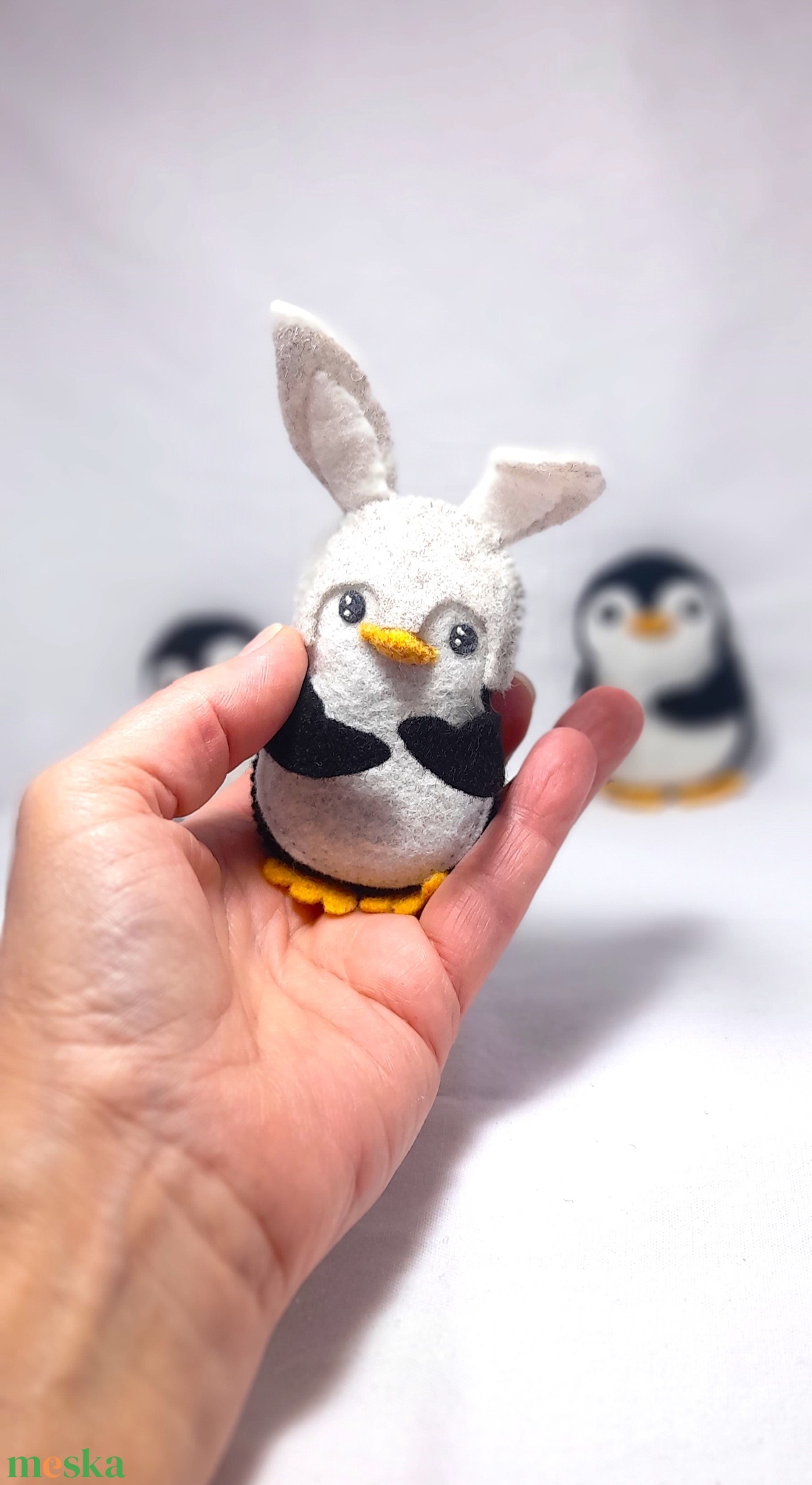Nyuszi sapkás filc pingvin. - játék & sport - plüssállat & játékfigura - más figura - Meska.hu