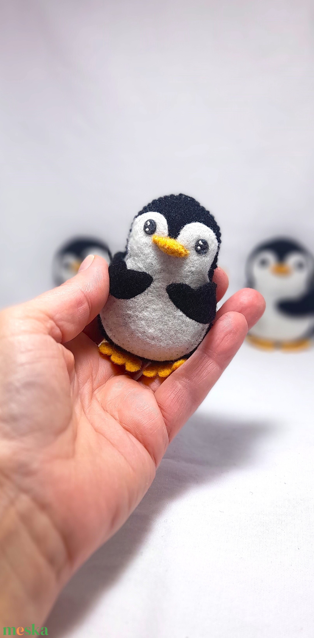 Nyuszi sapkás filc pingvin. - játék & sport - plüssállat & játékfigura - más figura - Meska.hu