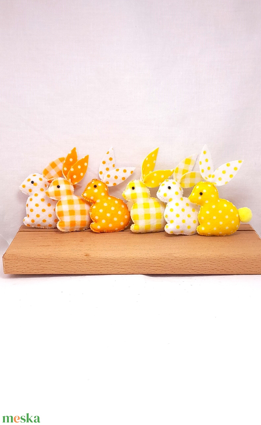 Sárga-narancssárga filc mini húsvéti nyuszik. - otthon & életmód - dekoráció - fali és függő dekoráció - függődísz - Meska.hu