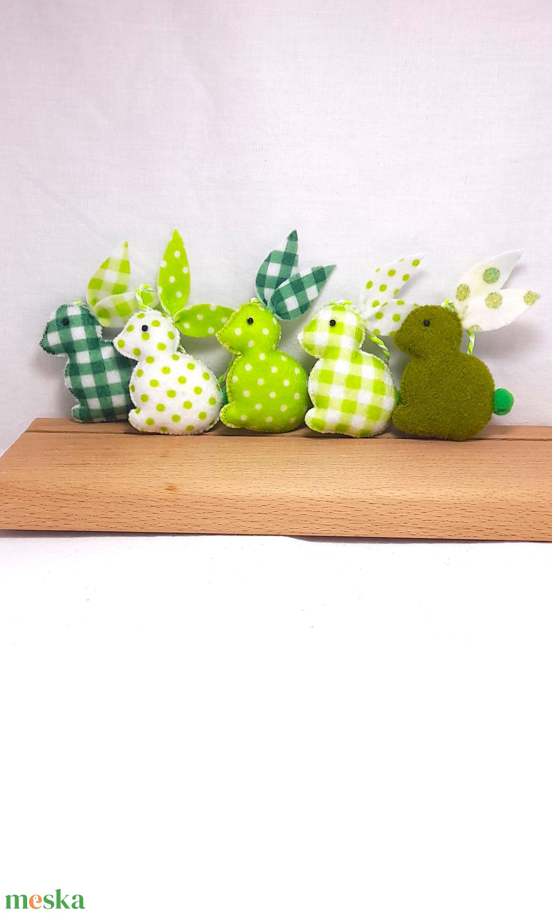 Zöld filc mini húsvéti nyuszik. - ünnepi díszek, dekorációk - húsvéti díszek és dekorációk - húsvéti tojásfadíszek - Meska.hu
