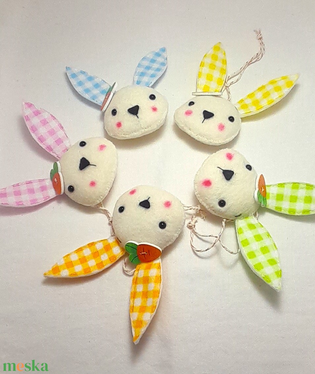 Kockásfülü húsvéti nyuszik. - otthon & életmód - dekoráció - fali és függő dekoráció - függődísz - Meska.hu