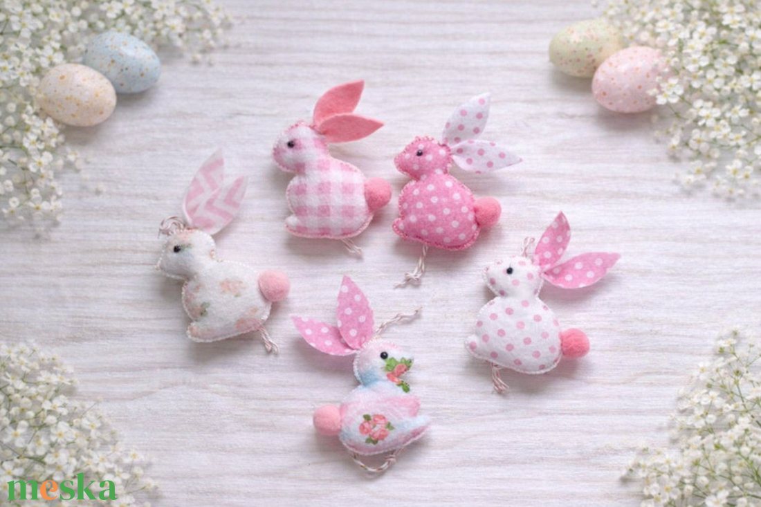 Rózsaszín filc mini húsvéti nyuszik. - ünnepi díszek, dekorációk - húsvéti díszek és dekorációk - húsvéti tojásfadíszek - Meska.hu