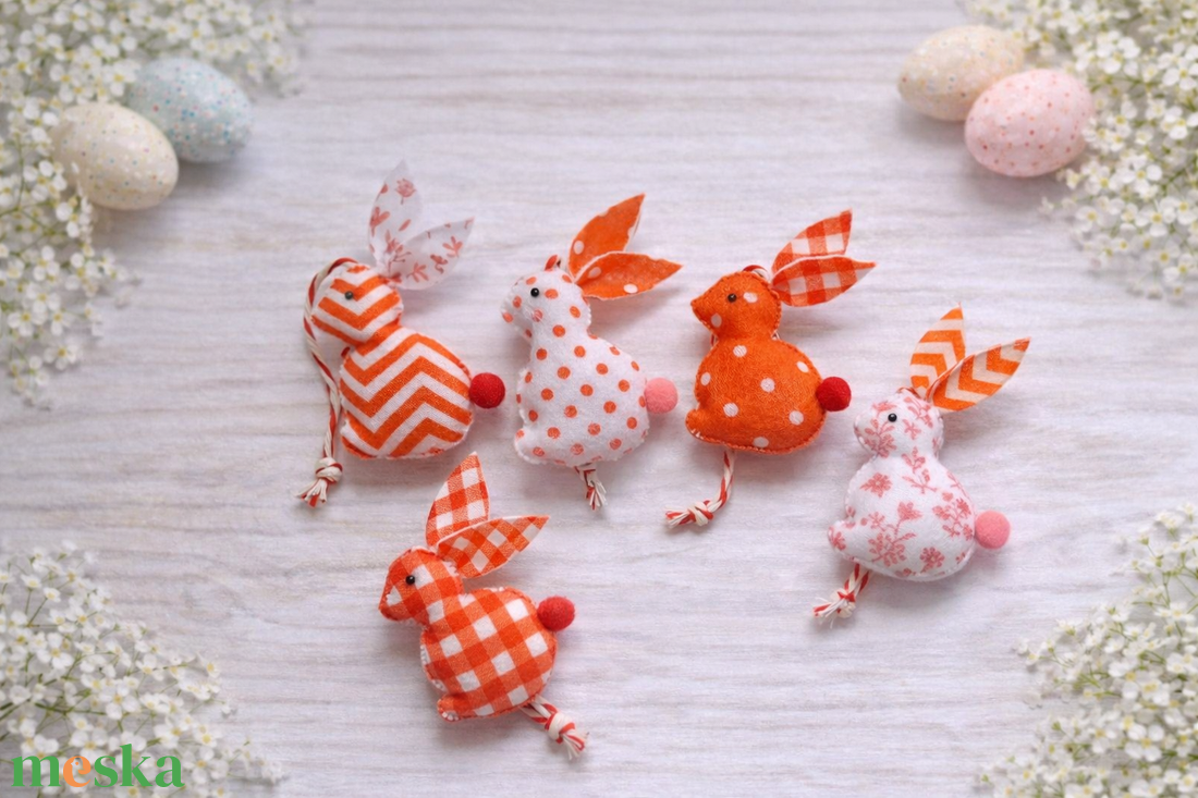 Piros filc mini húsvéti nyuszik. - ünnepi díszek, dekorációk - húsvéti díszek és dekorációk - húsvéti tojásfadíszek - Meska.hu