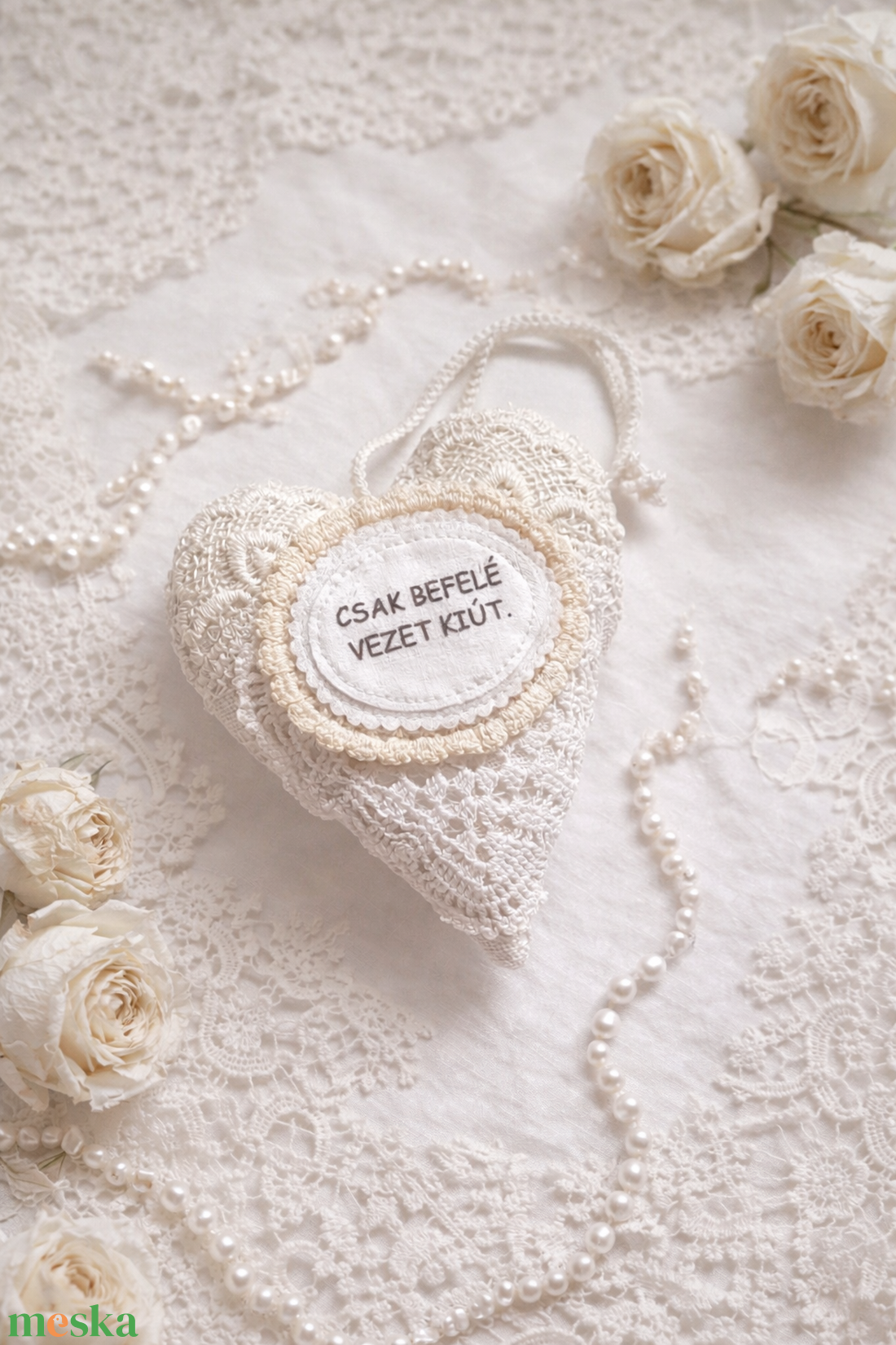 Motíváló romantikus csipke szív . - otthon & életmód - dekoráció - fali és függő dekoráció - falra akasztható dekor - Meska.hu