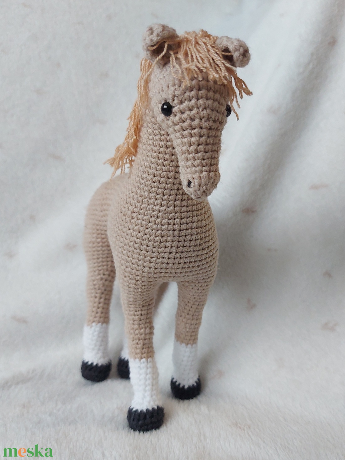 Horgolt ló választható színben - játék & sport - plüssállat & játékfigura - ló - Meska.hu