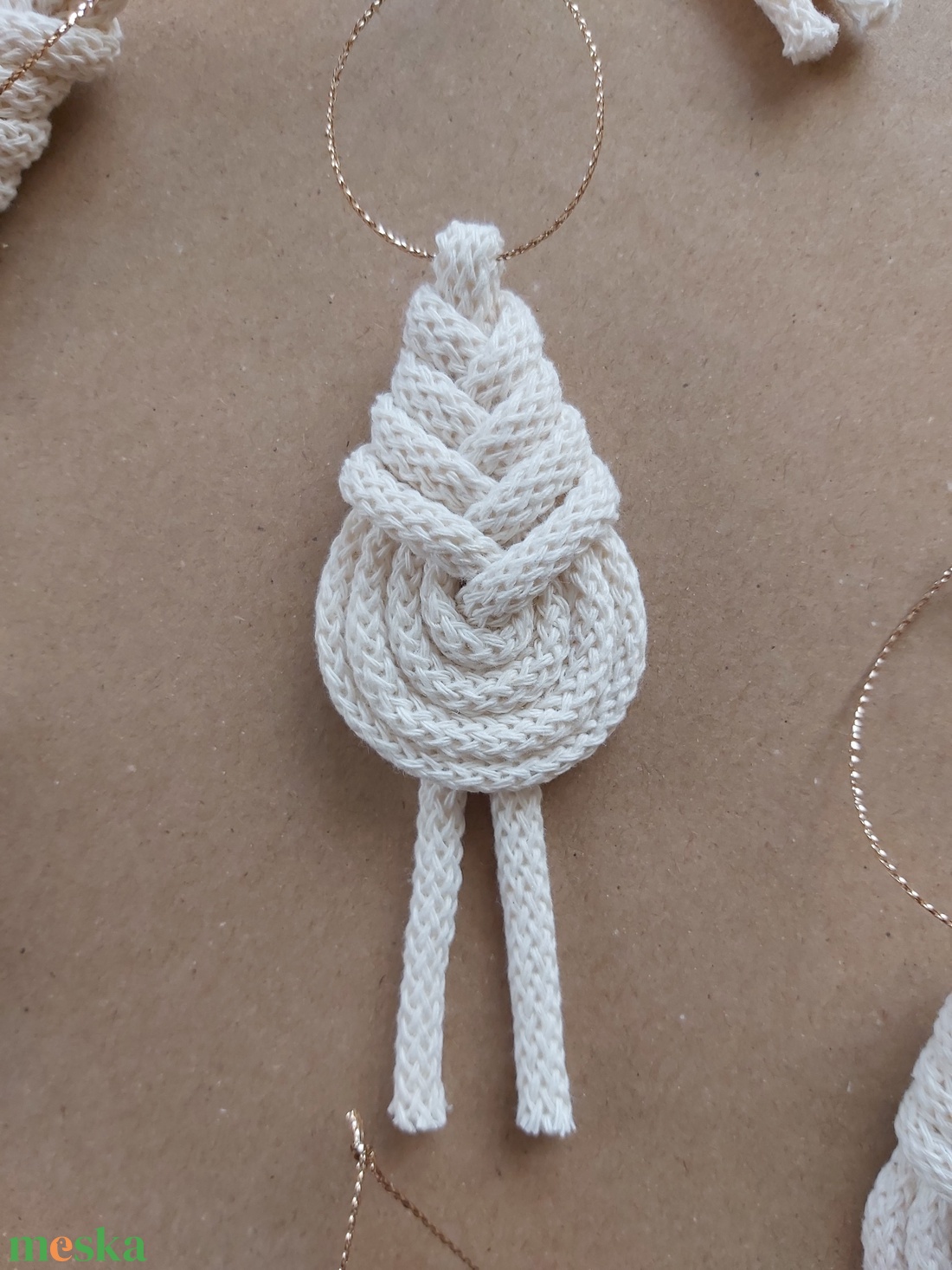 Makramé kkönycsepp csomó dísz - karácsony - karácsonyi lakásdekoráció - karácsonyfadíszek - Meska.hu