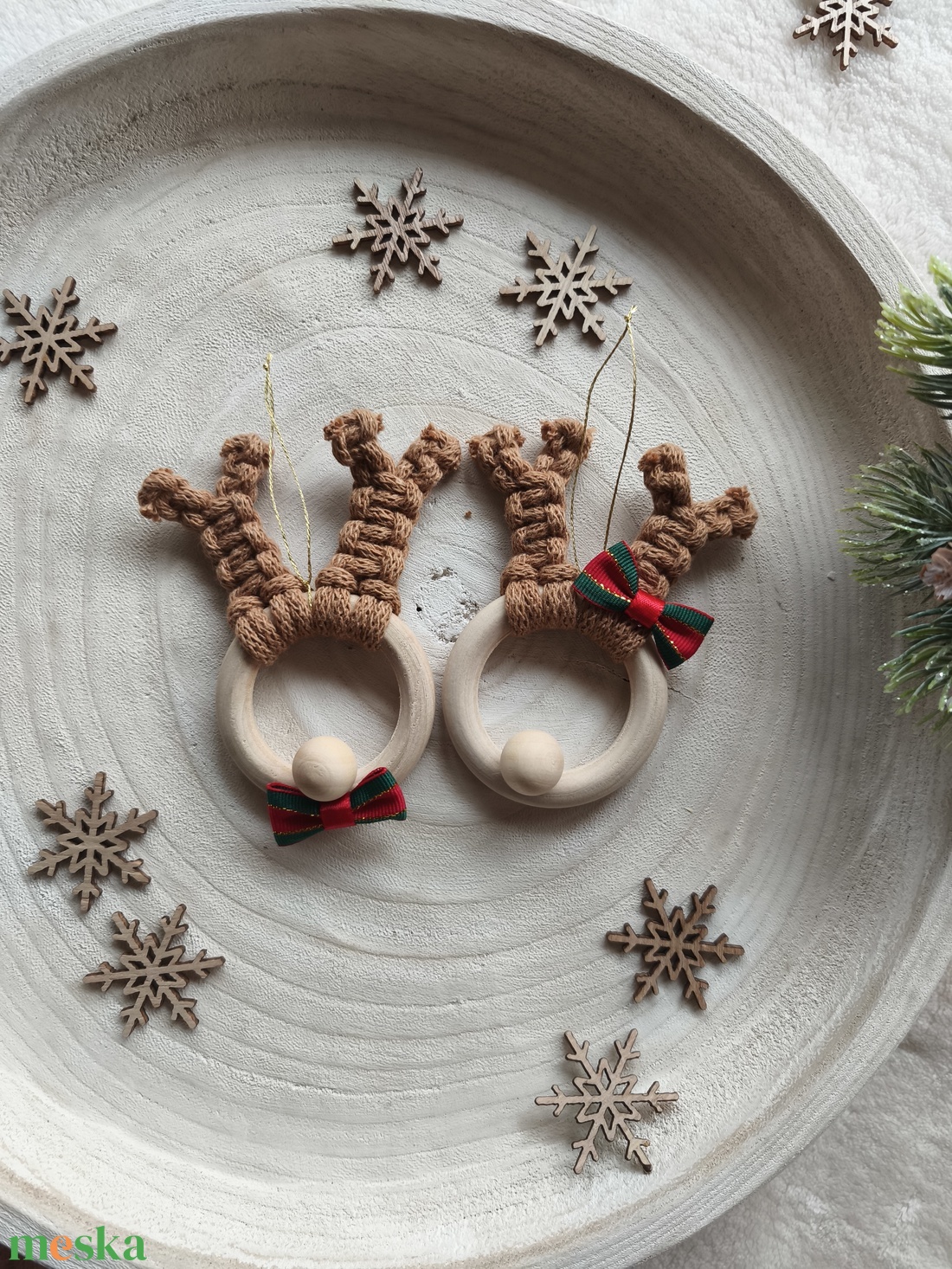 Makramé rénszarvas dísz - karácsony - karácsonyi lakásdekoráció - karácsonyfadíszek - Meska.hu