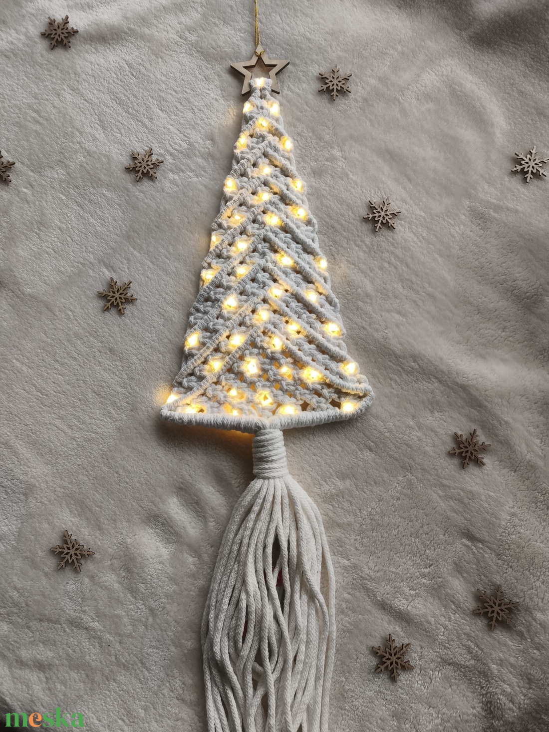 Makramé nagy fenyő dekoráció - karácsony - karácsonyi lakásdekoráció - karácsonyi lakásdíszek - Meska.hu