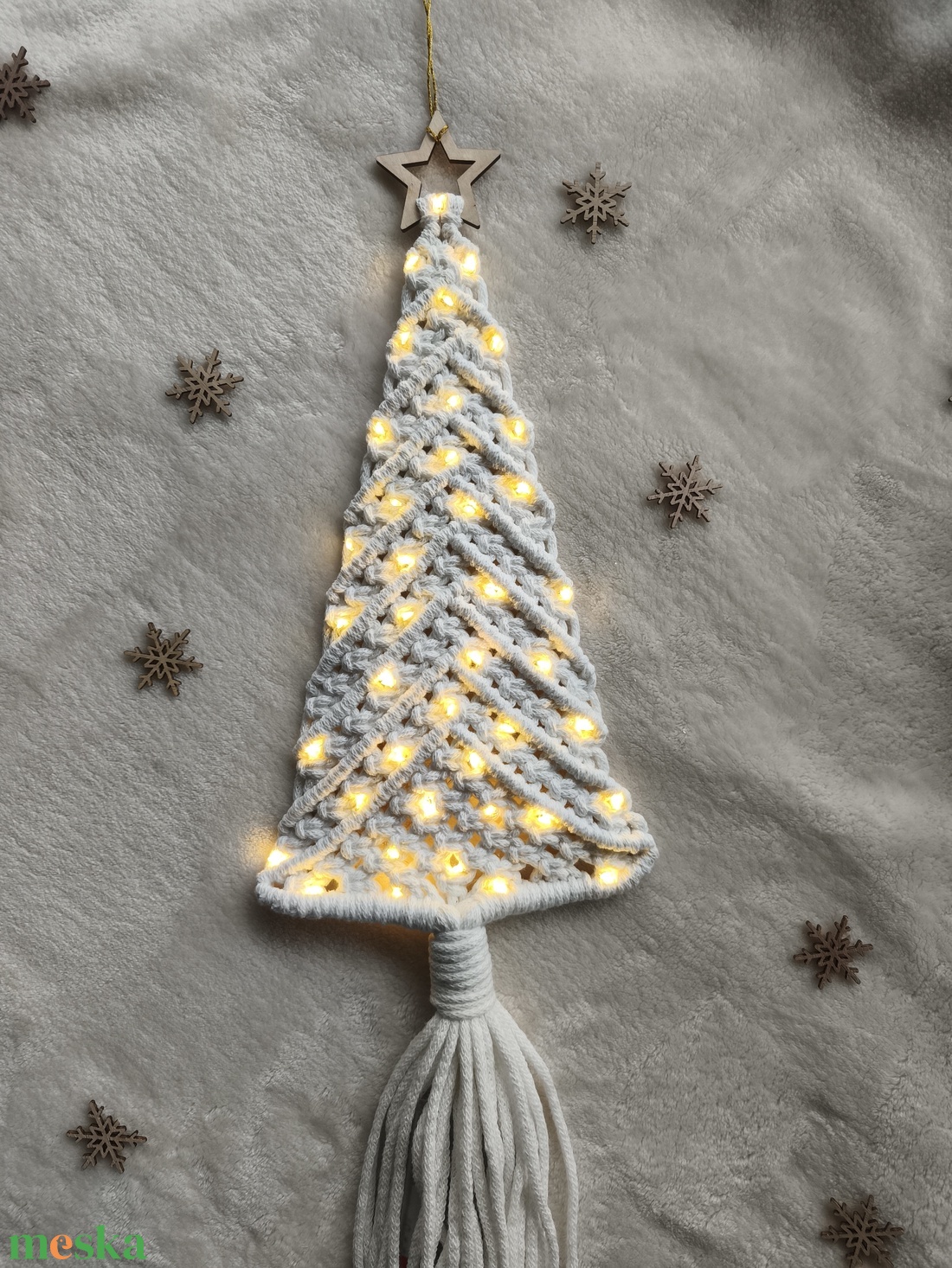 Makramé nagy fenyő dekoráció - karácsony - karácsonyi lakásdekoráció - karácsonyi lakásdíszek - Meska.hu