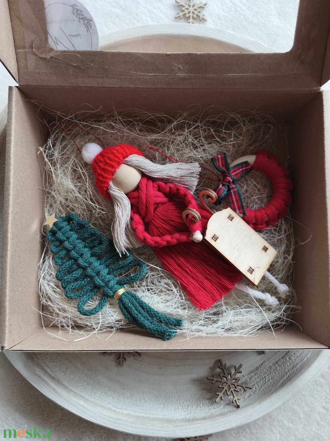 Makramé karácsonyfa díszek  - karácsony - karácsonyi lakásdekoráció - karácsonyfadíszek - Meska.hu