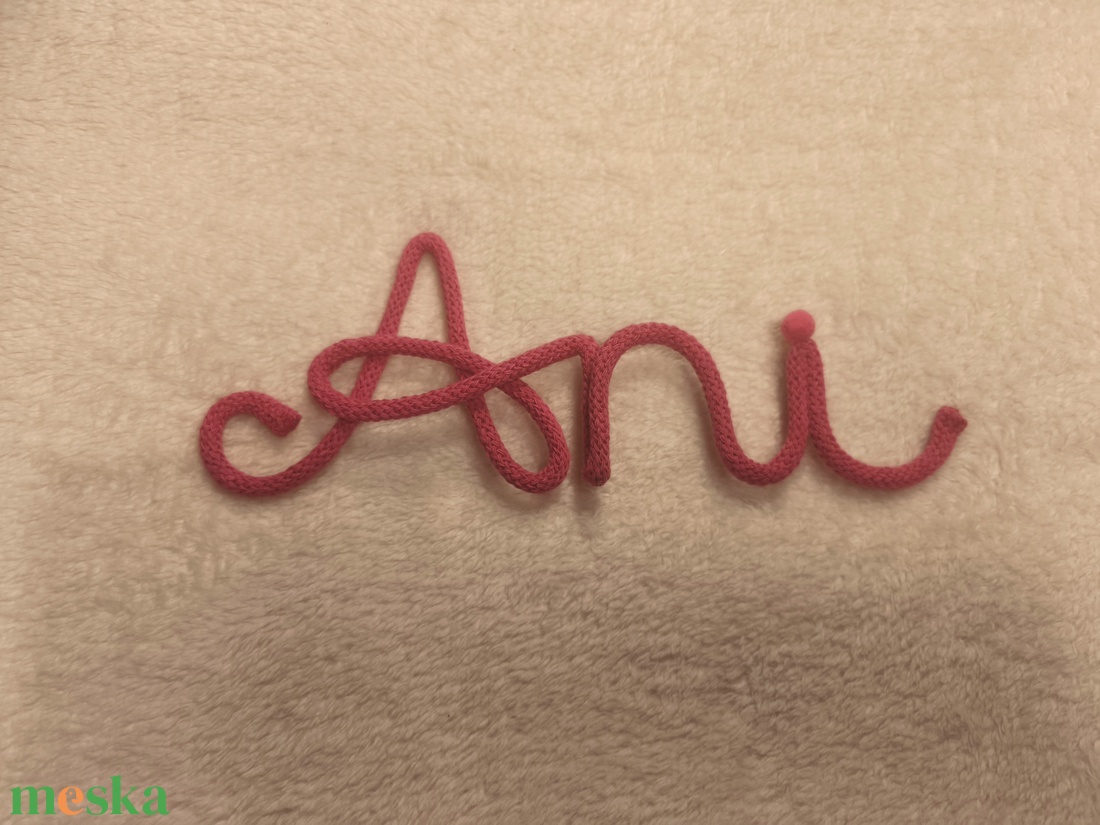 Fonal név - baba - mama - babaszoba dekoráció - babanév dekoráció - Meska.hu