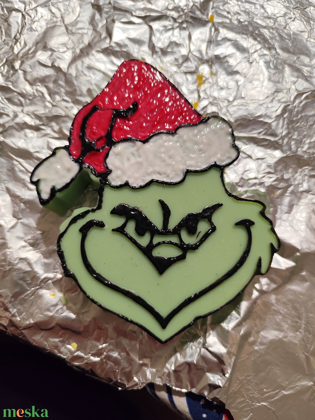 Karácsonyi Grincs gyertya  kézműves ajándék - kellékek & szerszámok - dekorációs kellékek - dekorációs gyertya - Meska.hu Karácsonyi Grincs gyertya  kézműves ajándék - kellékek & szerszámok - dekorációs kellékek - dekorációs gyertya - Meska.hu