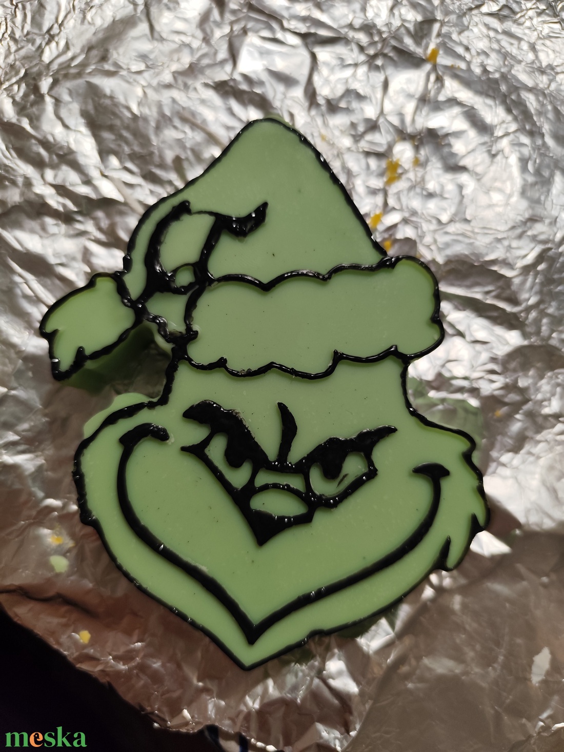 Karácsonyi Grincs gyertya  kézműves ajándék - kellékek & szerszámok - dekorációs kellékek - dekorációs gyertya - Meska.hu Karácsonyi Grincs gyertya  kézműves ajándék - kellékek & szerszámok - dekorációs kellékek - dekorációs gyertya - Meska.hu