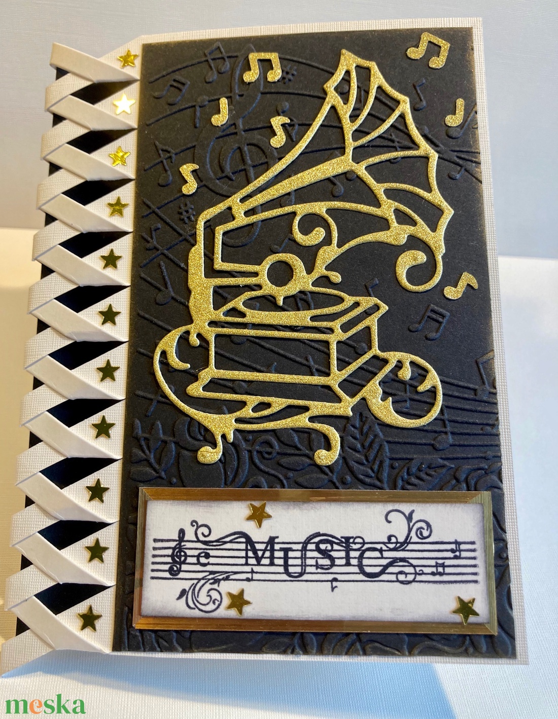 Gramofon képeslap, ajándékkísérő, zene, zenelejátszó - otthon & életmód - papír, írószer - Meska.hu Gramofon képeslap, ajándékkísérő, zene, zenelejátszó - otthon & életmód - papír, írószer - Meska.hu