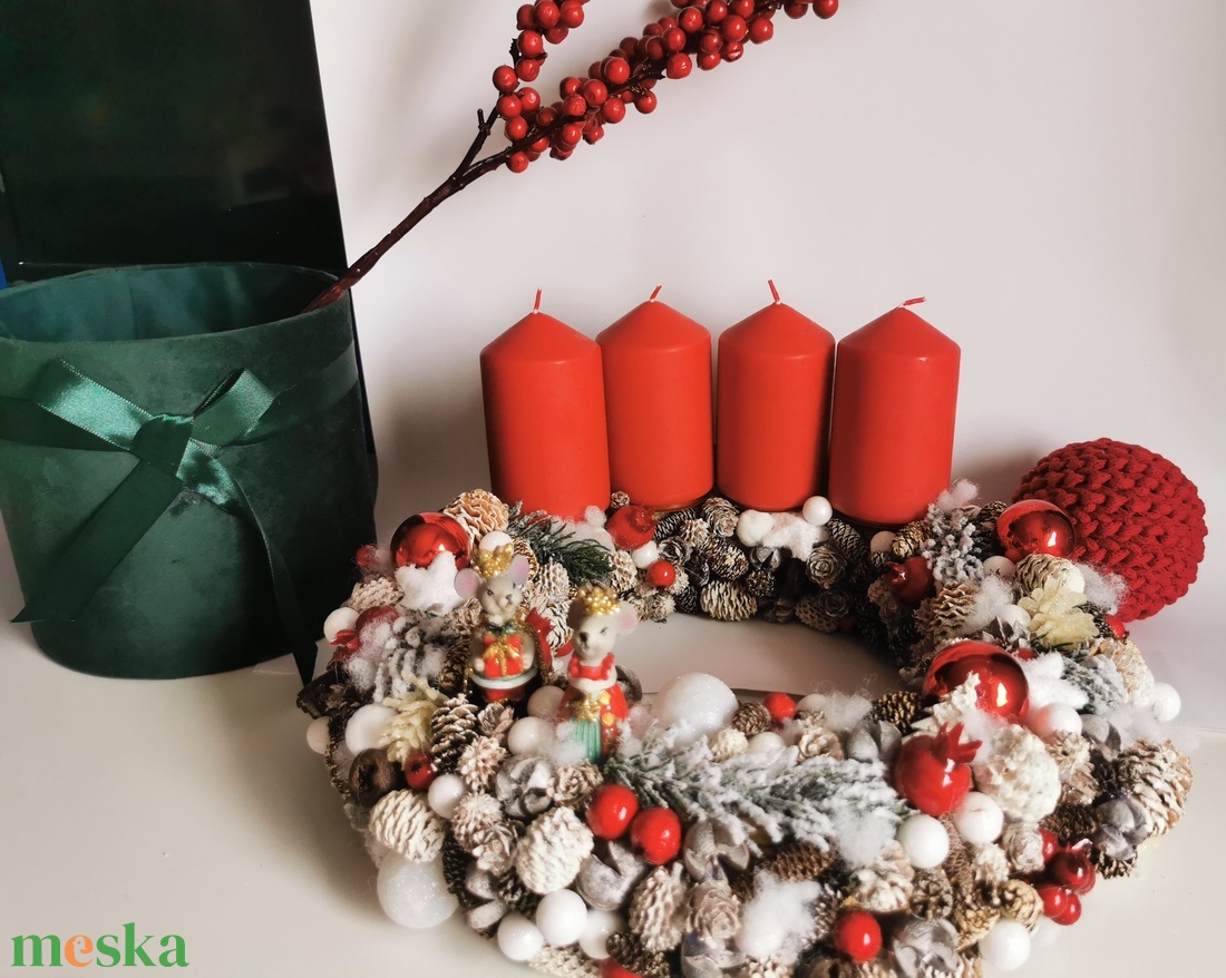 Piros fehér adventi asztaldísz koszorú - karácsony - adventi díszek - adventi asztaldísz - Meska.hu Piros fehér adventi asztaldísz koszorú - karácsony - adventi díszek - adventi asztaldísz - Meska.hu