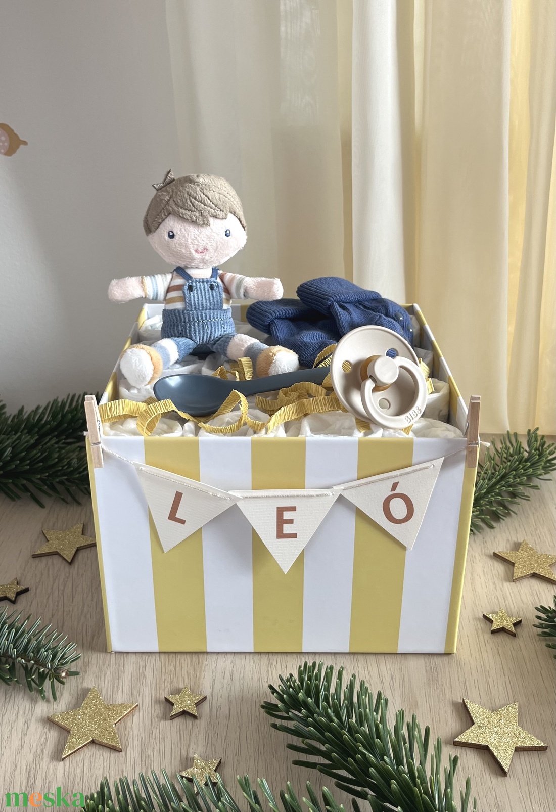 LEÓ pelenkabox - játék & sport - babalátogató ajándékcsomag - Meska.hu