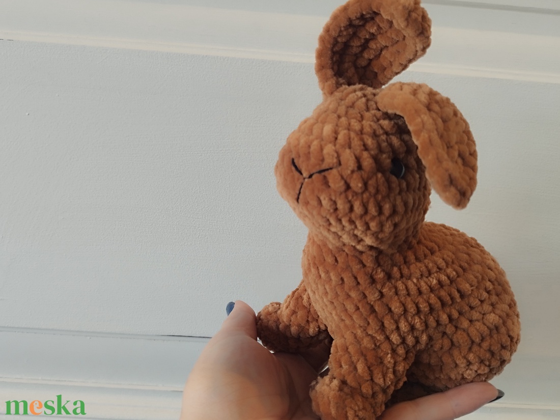 Horgolt plüss nyuszi  - játék & sport - plüssállat & játékfigura - nyuszi - Meska.hu