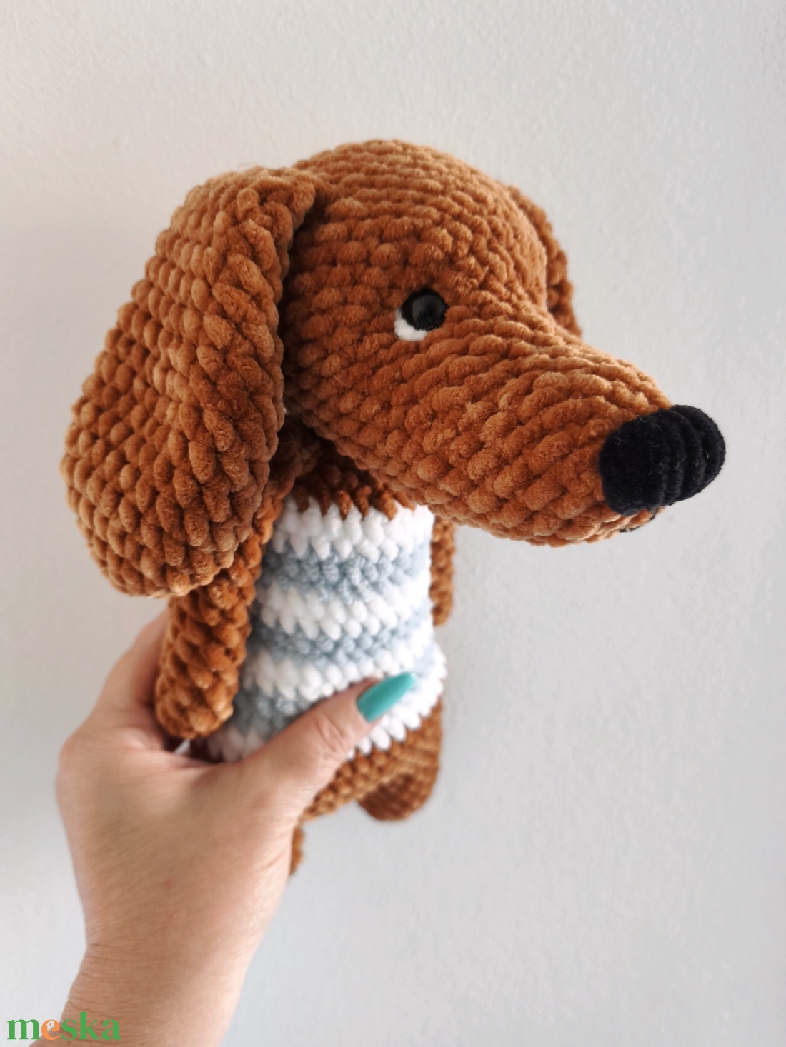 Merész a vakmerő tacsi - horgolt plüss tacskó  - játék & sport - plüssállat & játékfigura - kutya - Meska.hu