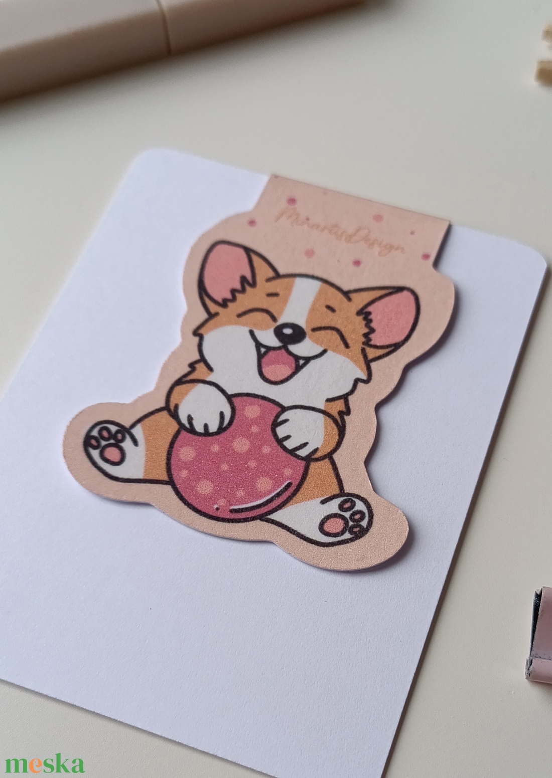 mágneses könyvjelző - corgi labdával - könyv & zene - könyvjelző - Meska.hu