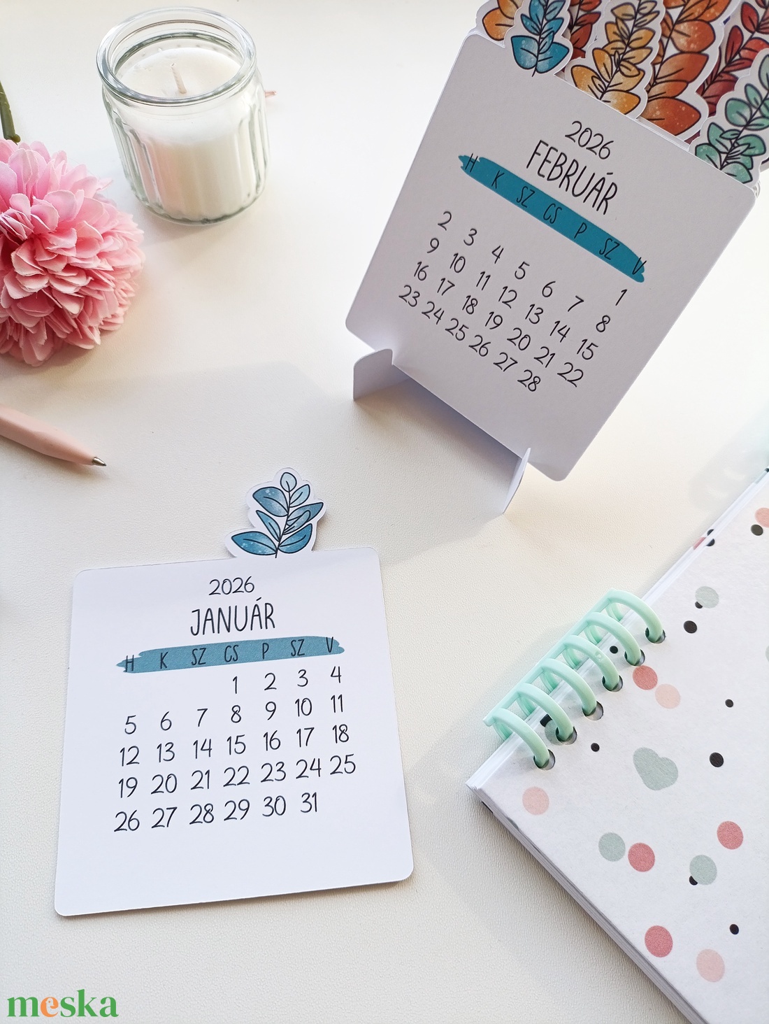 Asztali naptár viráglevél mintával - 2026 - otthon & életmód - papír, írószer - naptár & tervező - Meska.hu