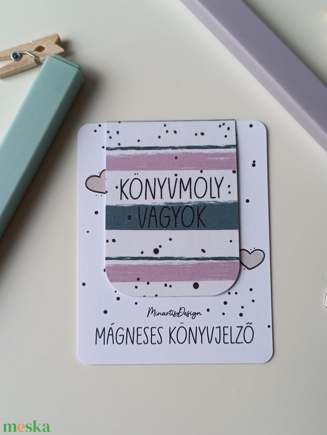Mágneses könyvjelző - könyvmoly vagyok - könyv & zene - könyvjelző - Meska.hu