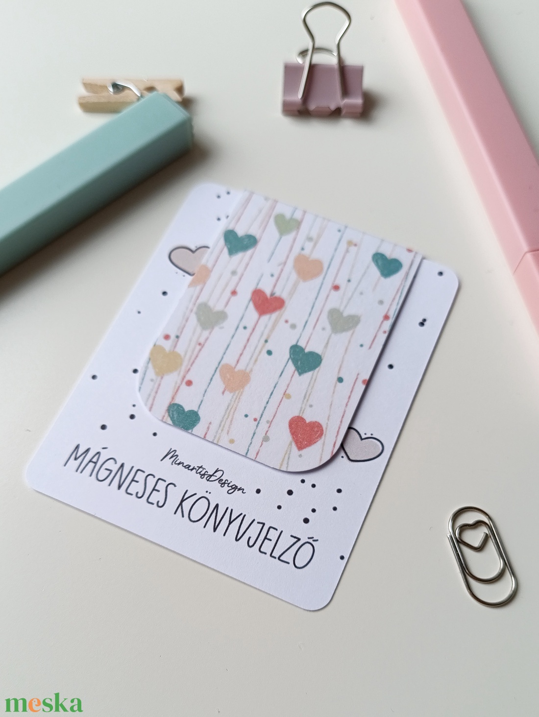Mágneses könyvjelző - színes szívecskés - könyv & zene - könyvjelző - Meska.hu