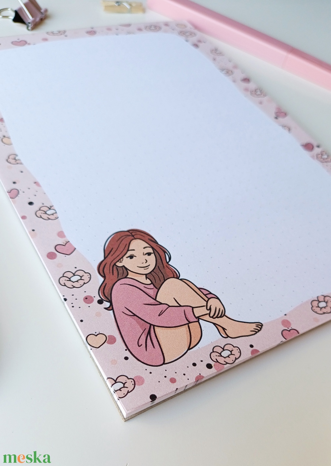 A5 jegyzettömb csajos virágos  grafikával 25 lap / 50 lap - otthon & életmód - papír, írószer - jegyzetfüzet & napló - Meska.hu