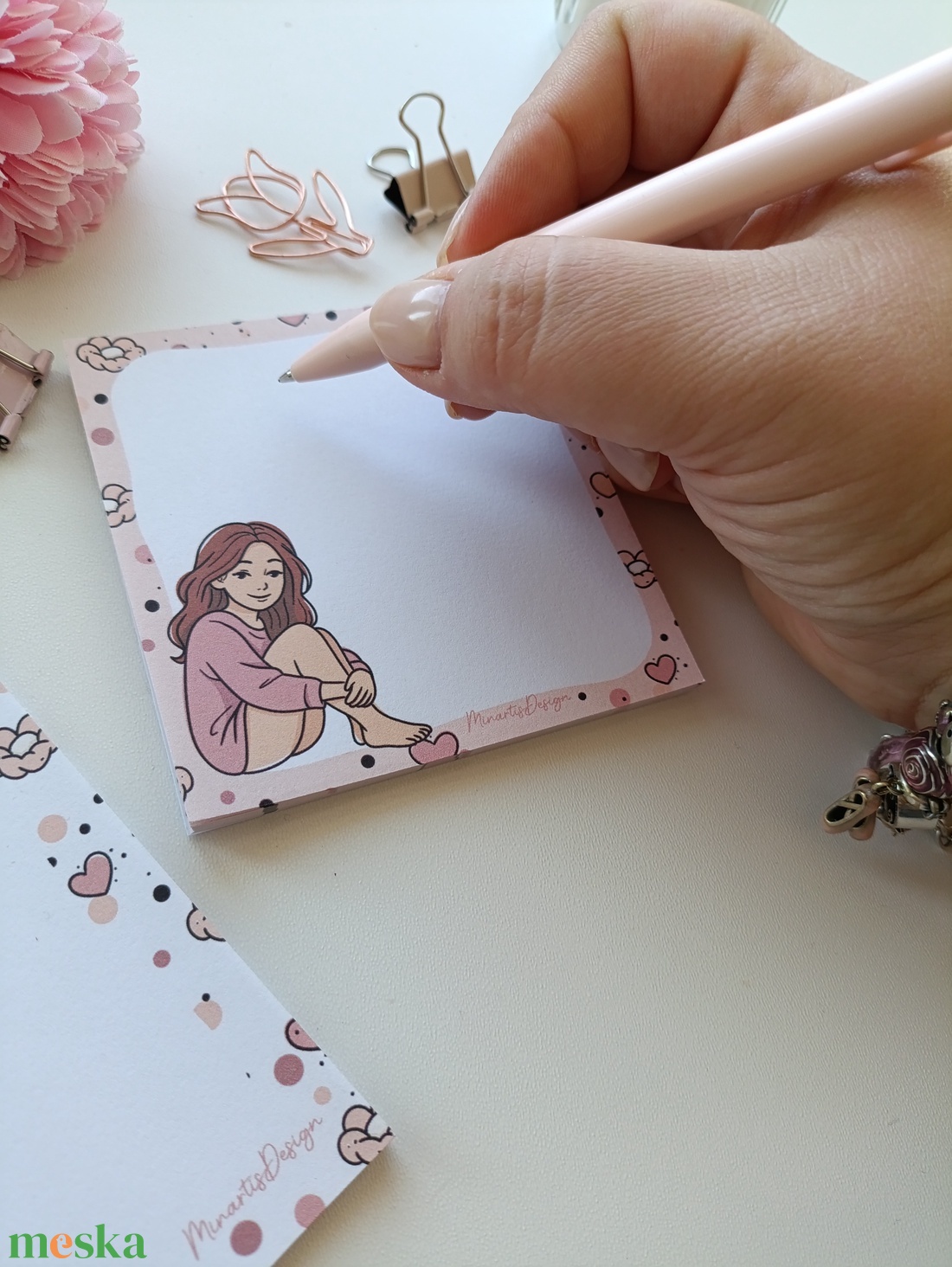 Csajos virágos jegyzettömb - 9x9 cm - otthon & életmód - papír, írószer - jegyzetfüzet & napló - Meska.hu