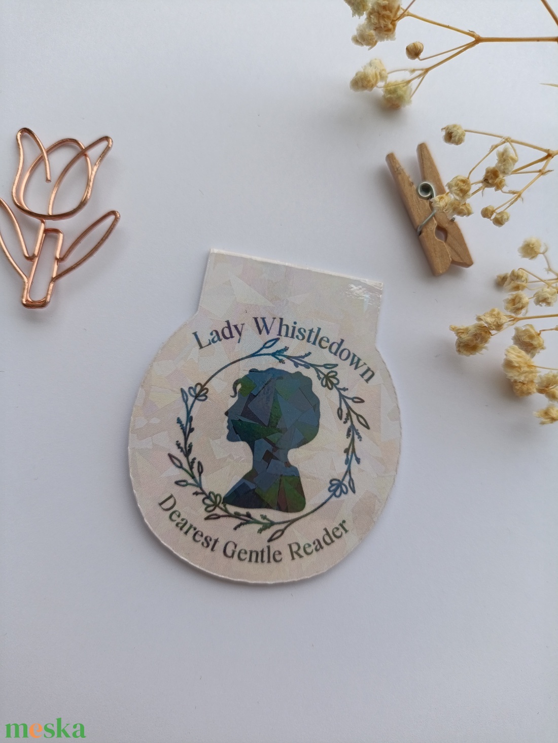 Bridgerton mágneses könyvjelző - Lady Whistledown - könyv & zene - könyvjelző - Meska.hu