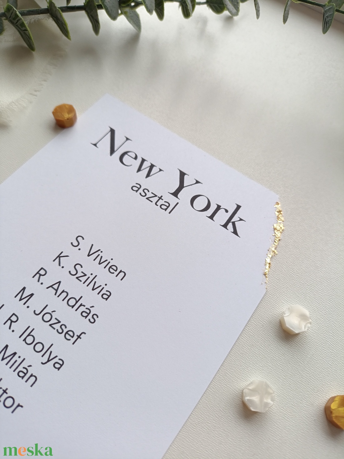 Esküvői ülésrend tépett aranyfüsttel - esküvő - meghívó & kártya - ültetési rend - Meska.hu