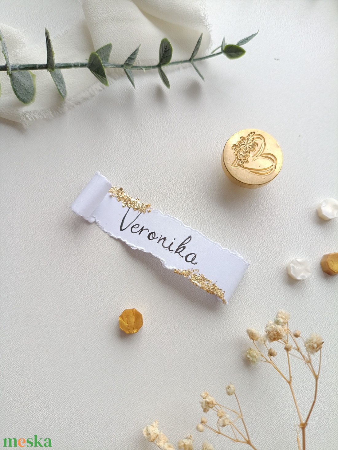 Esküvői ültető kártya - tépett arany fóliás - esküvő - meghívó & kártya - ültetési rend - Meska.hu