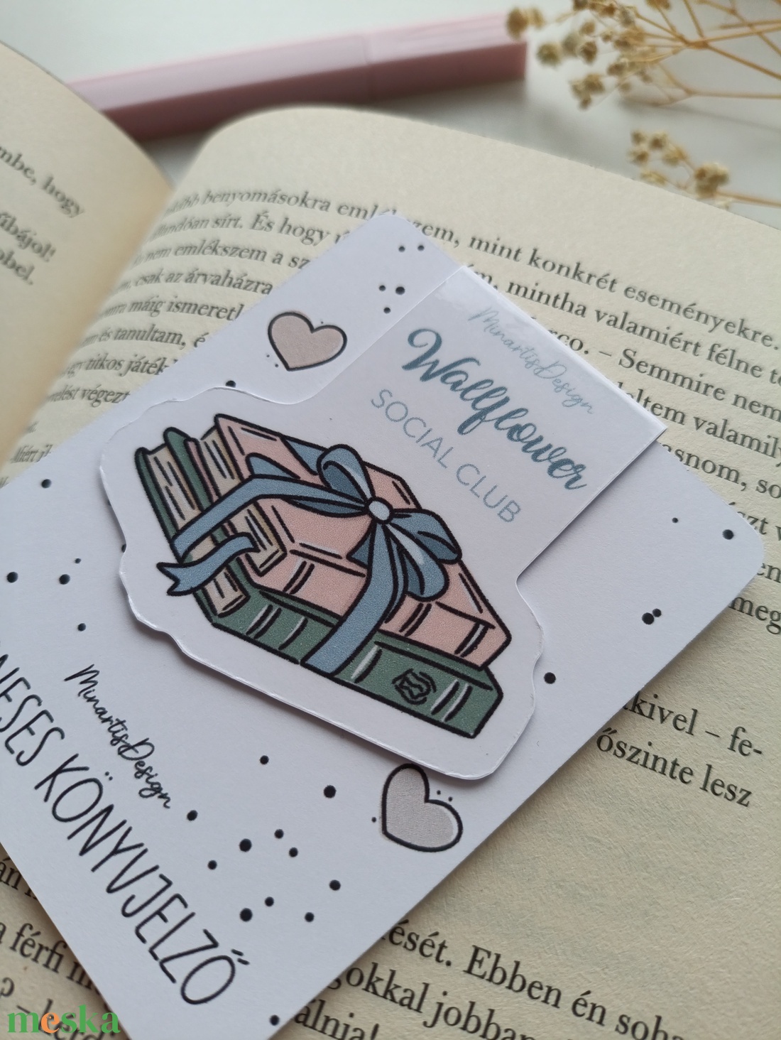 Mágneses könyvjelző - bridgerton wallflower könyvmoly - könyv & zene - könyvjelző - Meska.hu