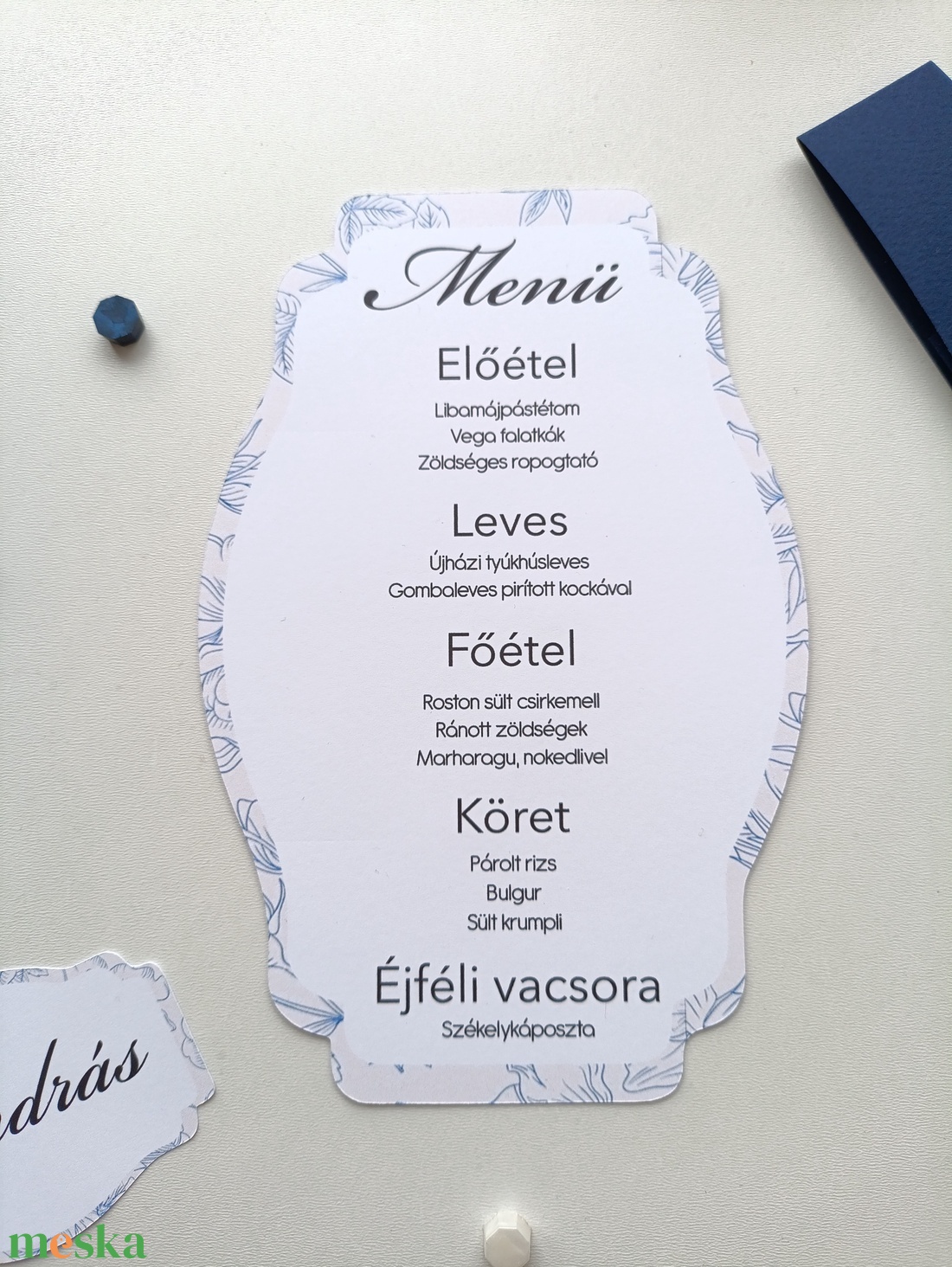 Esküvői menü kártya vintage kék virágos forma vágott - esküvő - meghívó & kártya - menü - Meska.hu