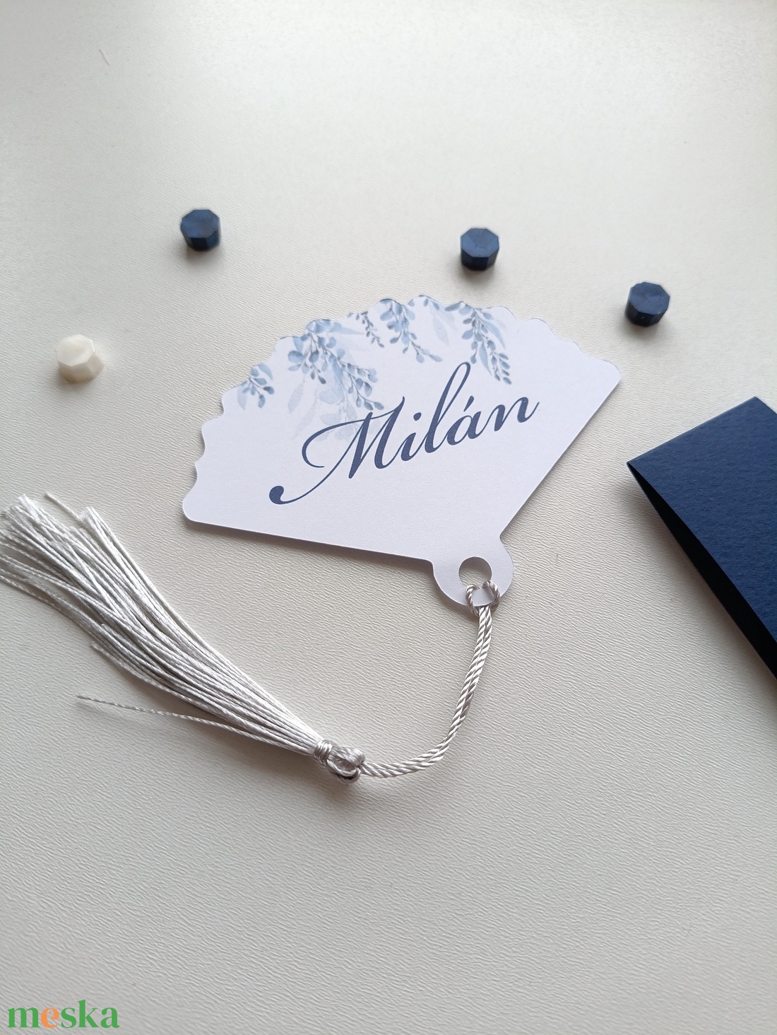 Esküvői ültetőkártya legyező formájú - esküvő - meghívó & kártya - ültetési rend - Meska.hu