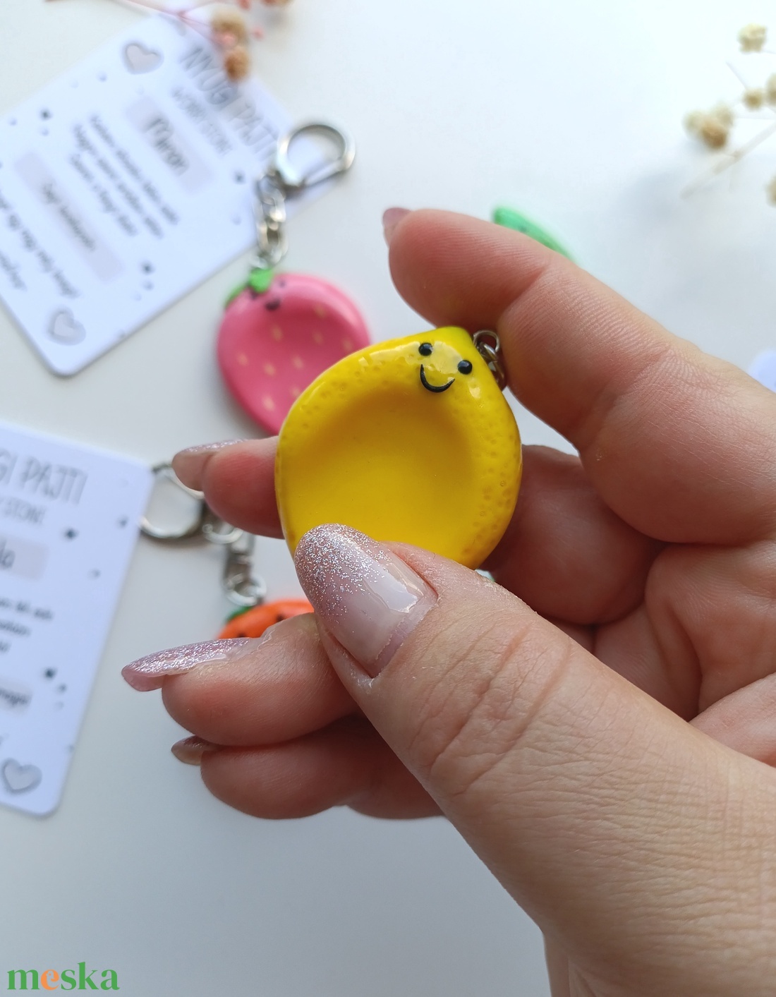 Gyümölcs, növény Worry stone nyugikő, kulcstartó - otthon & életmód - dekoráció - dekoratív figurák és szobrok - Meska.hu