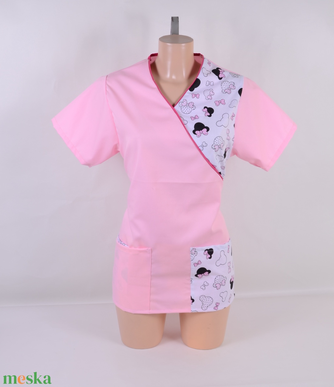 Minnie mintás orvosi mintás tunika egészségügyi/óvónői/szépségipari munkaruha - ruha & divat - munkaruha - Meska.hu