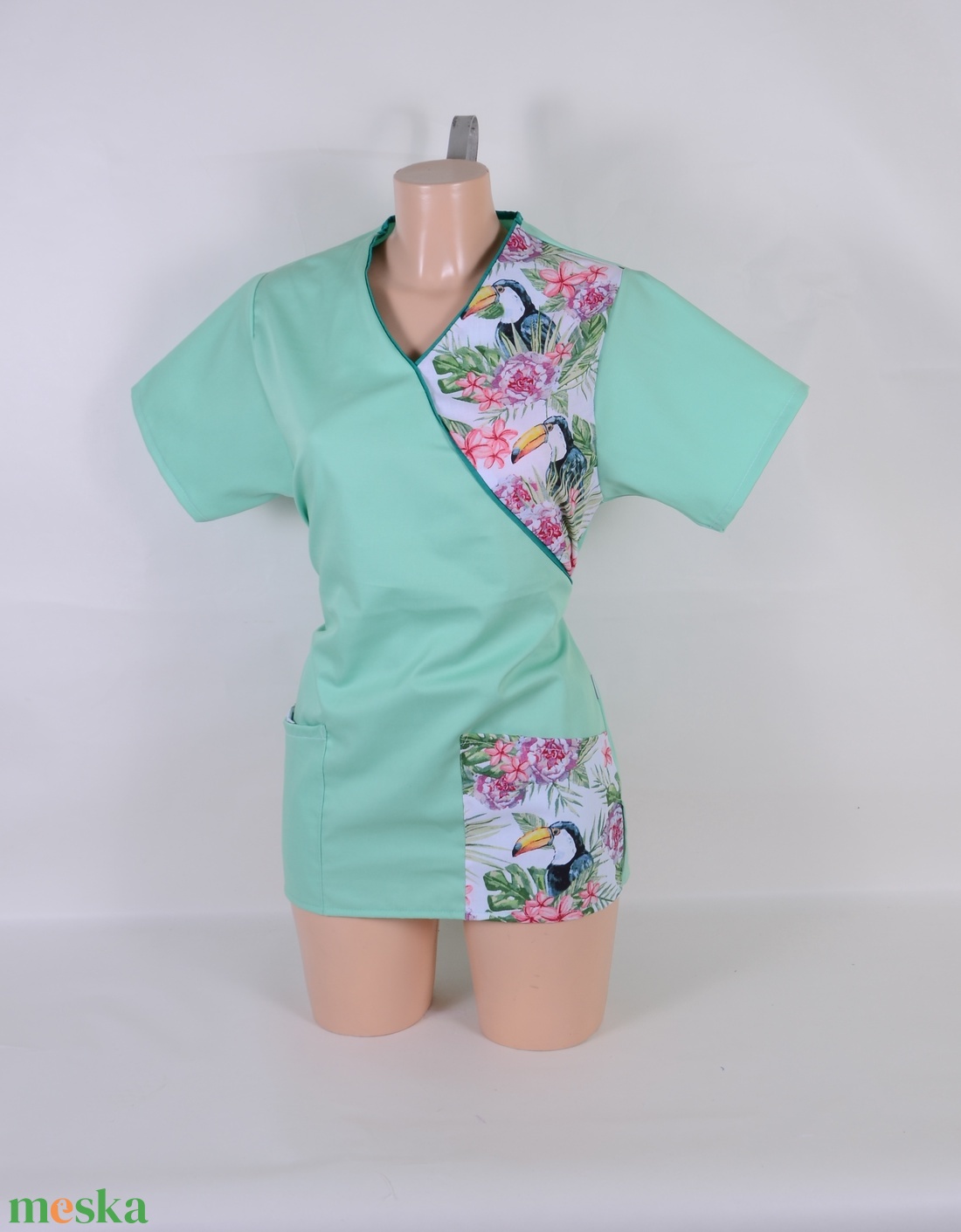 Tukán mintás egészségügyi/óvónői/szépségipari munkaruha tunika és/vagy nadrág - ruha & divat - női ruha - tunika - Meska.hu
