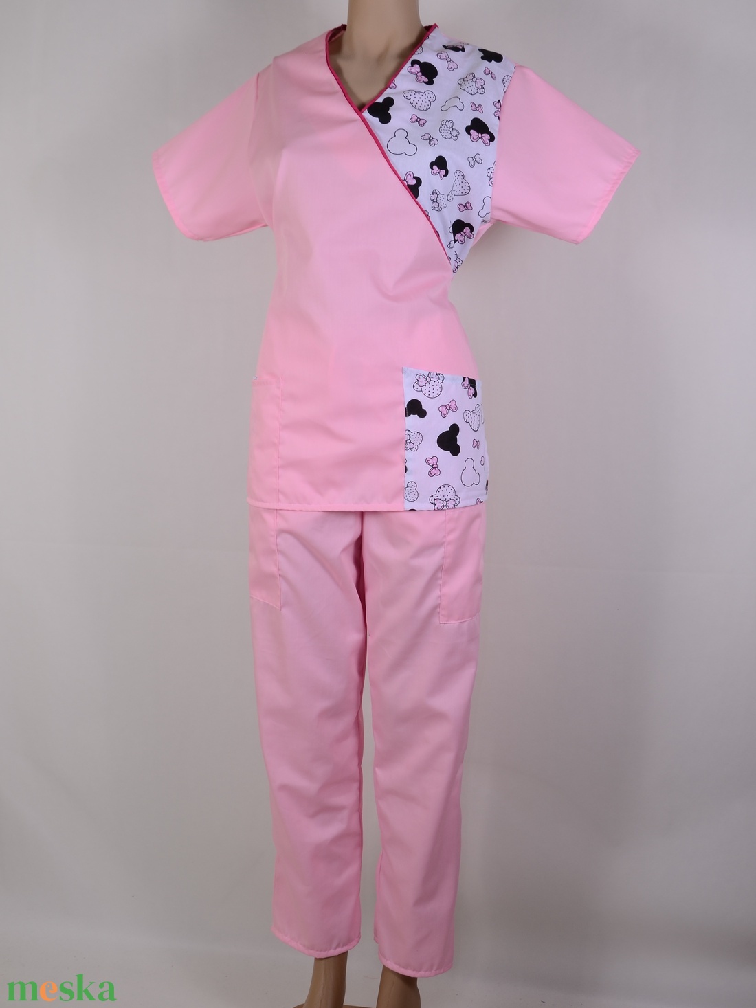 Minnie mintás orvosi mintás tunika egészségügyi/óvónői/szépségipari munkaruha - ruha & divat - munkaruha - Meska.hu