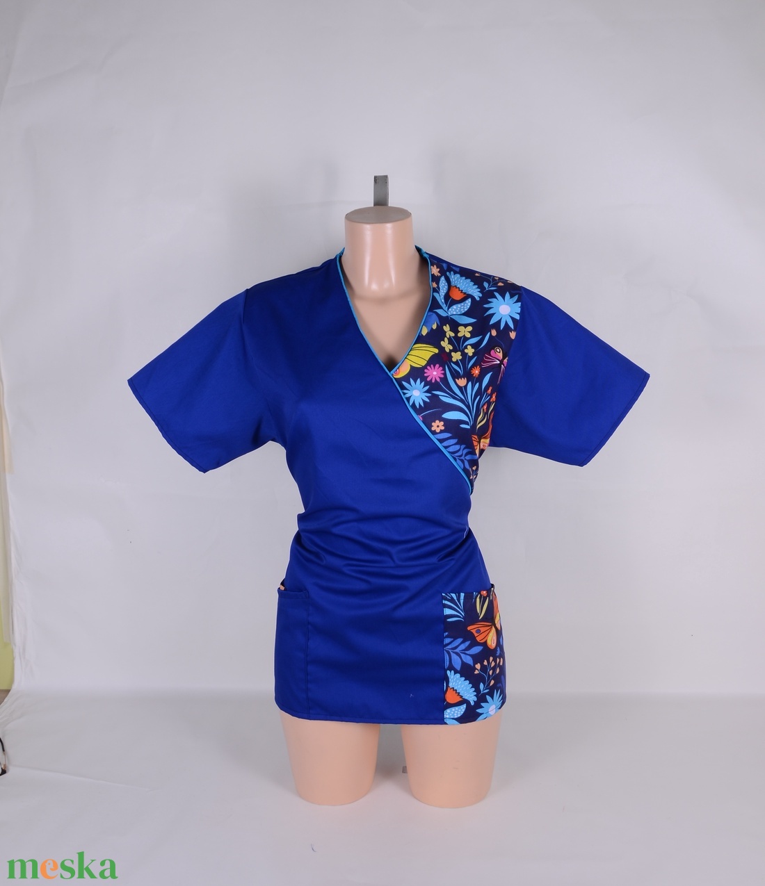 Virág mintás tunika egészségügyi/óvónői/szépségipari munkaruha - ruha & divat - női ruha - tunika - Meska.hu