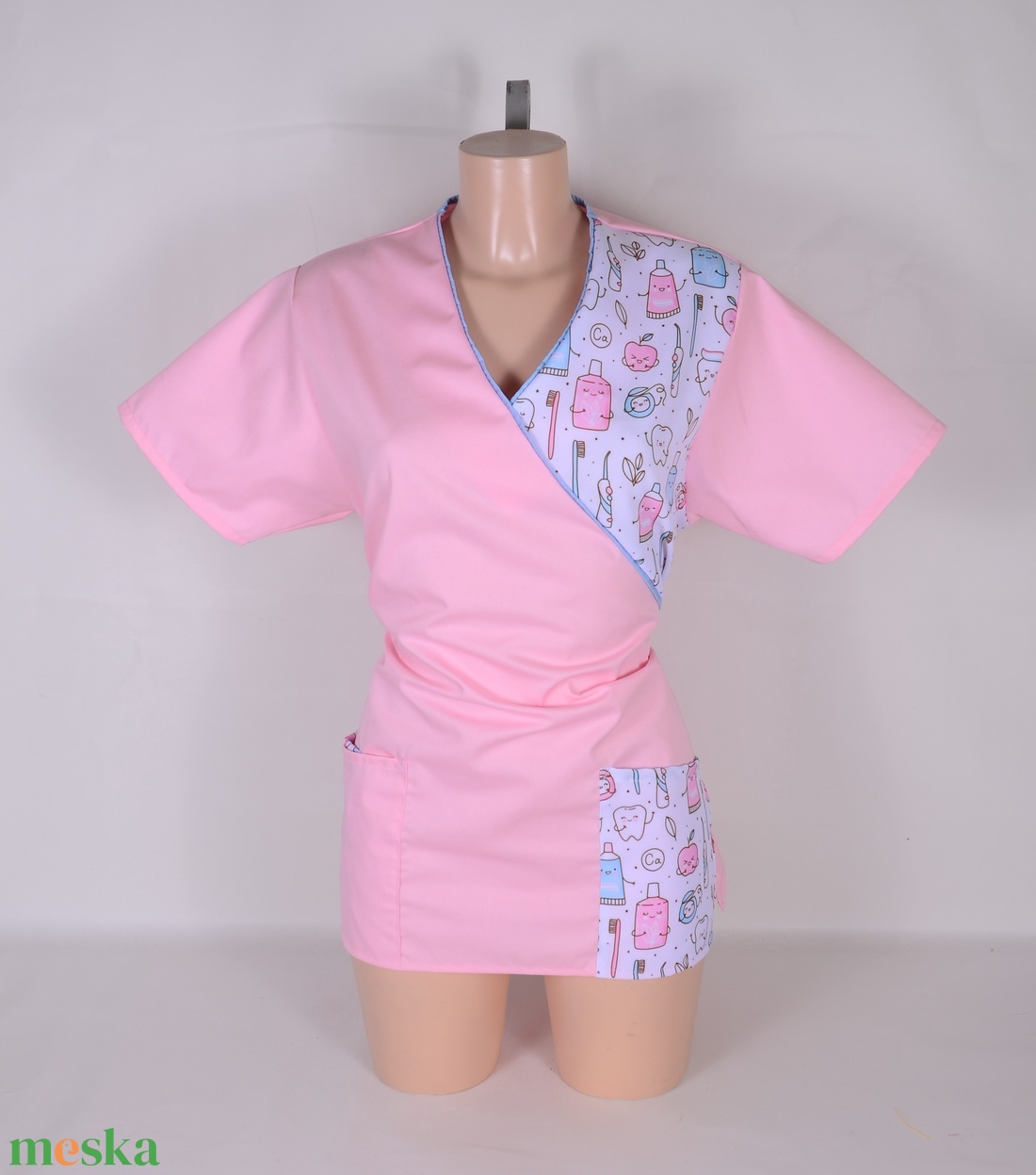 Fogorvos mintás tunika egészségügyi/óvónői/szépségipari munkaruha - ruha & divat - női ruha - tunika - Meska.hu