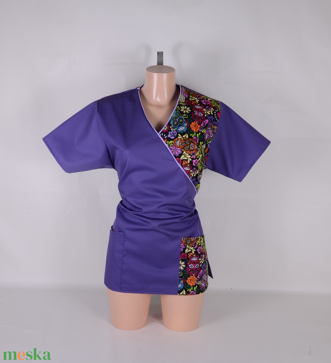 Cukorkoponya mintás tunika egészségügyi/óvónői/szépségipari munkaruha - ruha & divat - munkaruha - Meska.hu Cukorkoponya mintás tunika egészségügyi/óvónői/szépségipari munkaruha - ruha & divat - munkaruha - Meska.hu