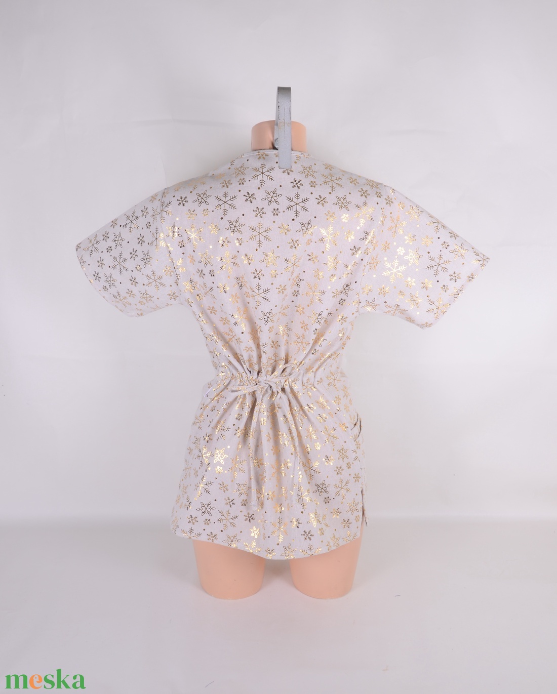 Hópihe arany mintás tunika egészségügyi/óvónői/szépségipari munkaruha - ruha & divat - munkaruha - Meska.hu