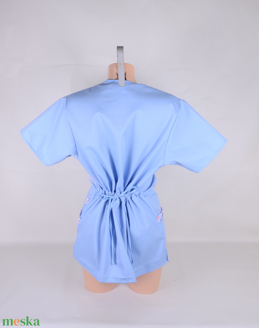 Doki mintás tunika egészségügyi/óvónői/szépségipari munkaruha - ruha & divat - munkaruha - Meska.hu