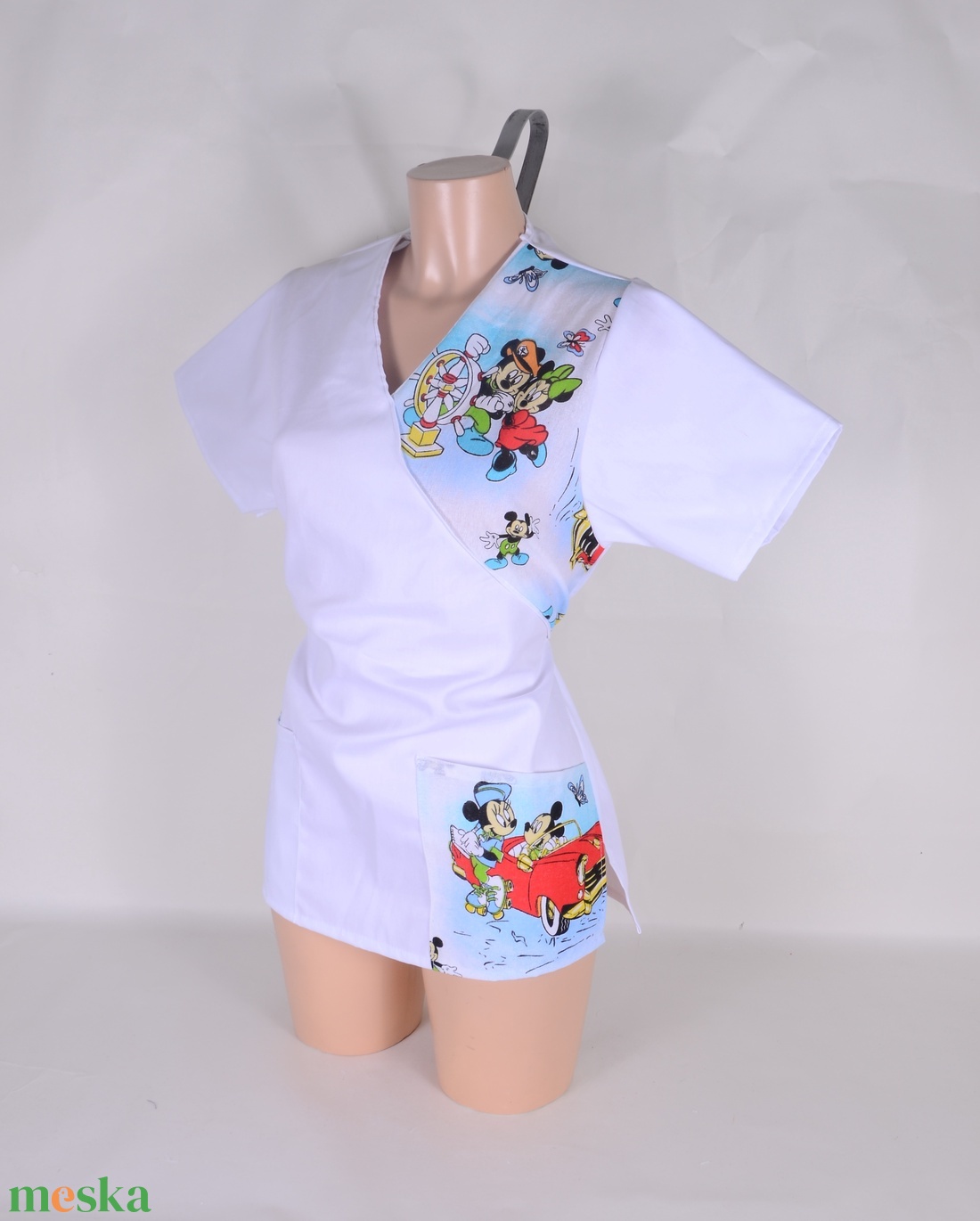 Mickey és Minnie mintás tunika egészségügyi/óvónői/szépségipari munkaruha - ruha & divat - munkaruha - Meska.hu