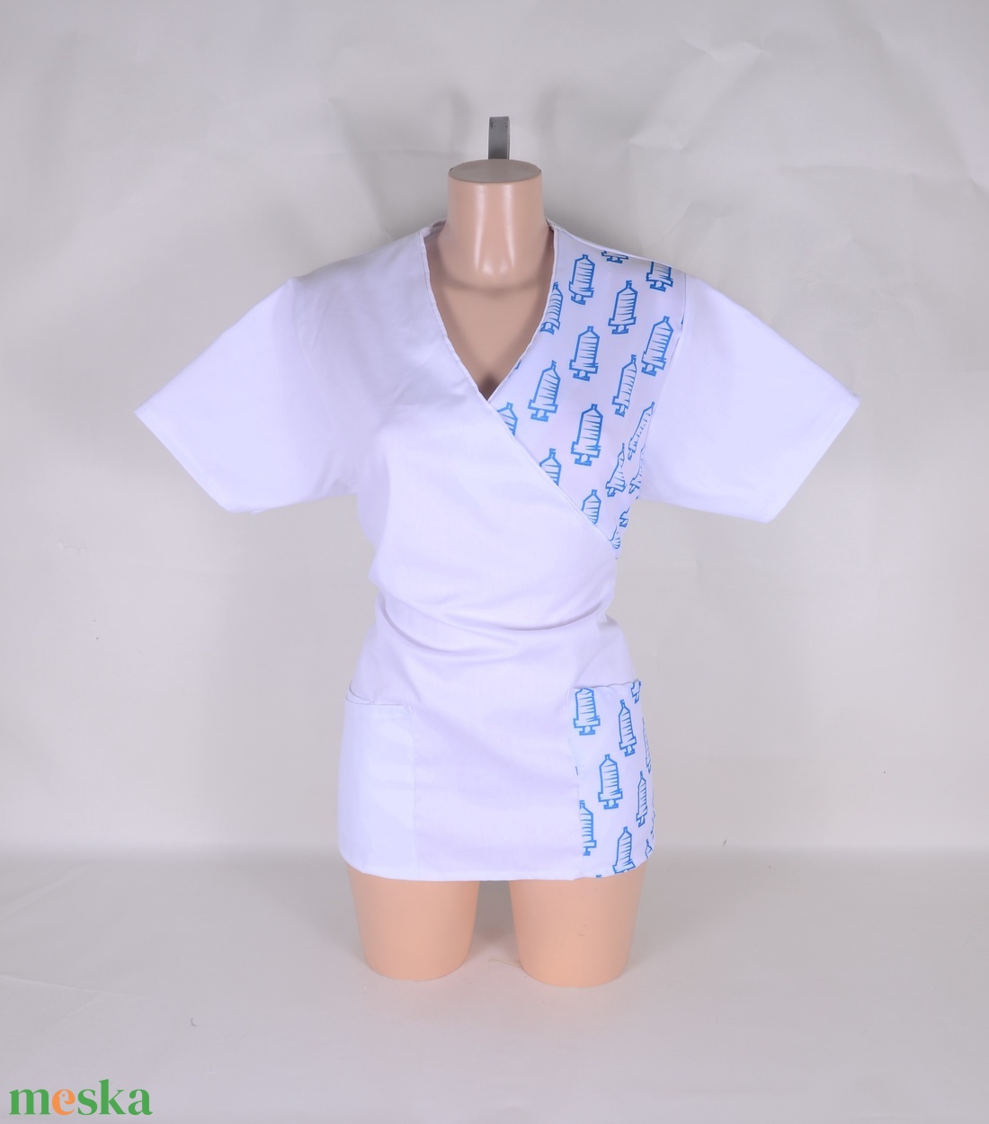 Orvosi mintás tunika egészségügyi/óvónői/szépségipari munkaruha - ruha & divat - munkaruha - Meska.hu