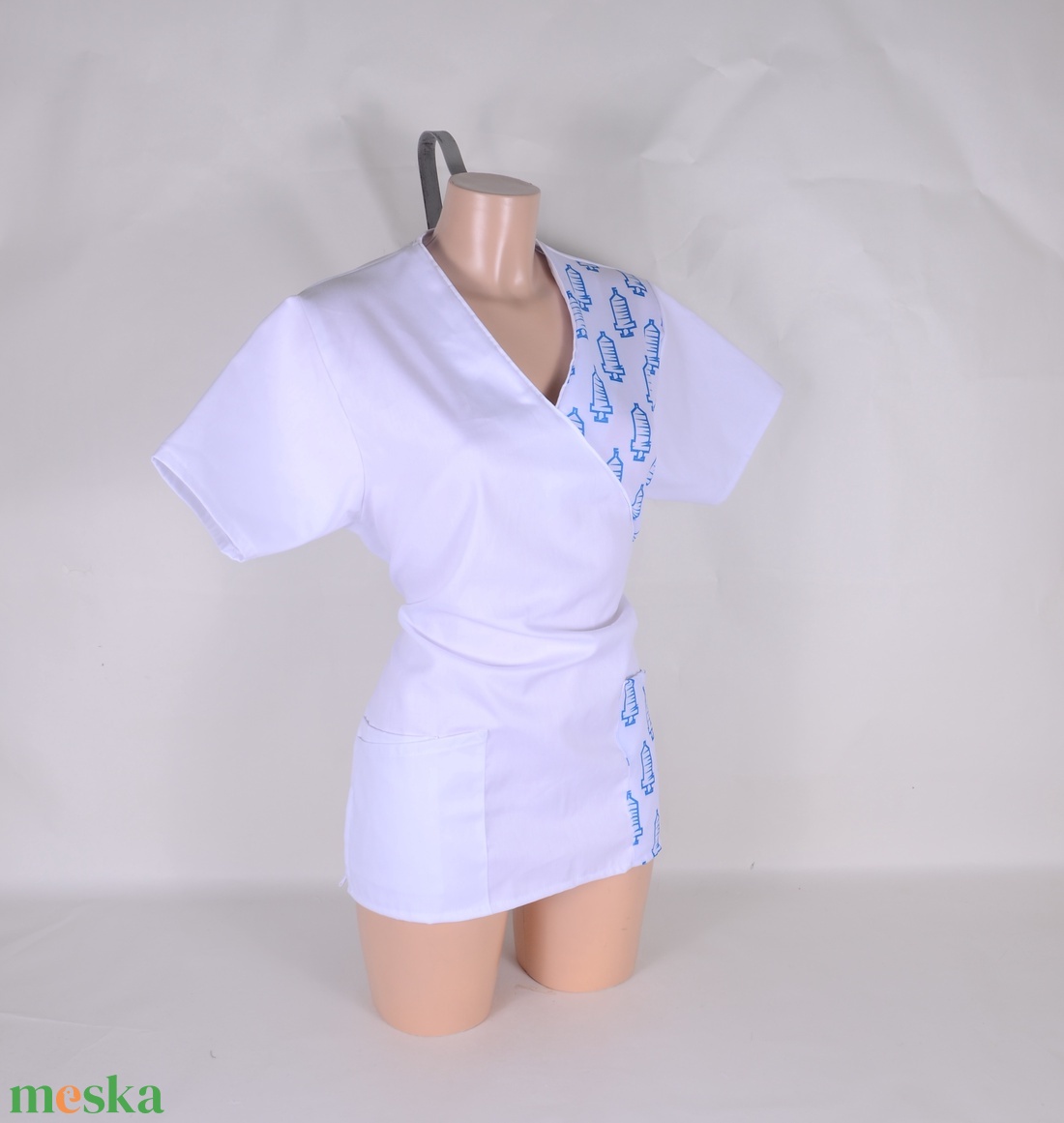 Orvosi mintás tunika egészségügyi/óvónői/szépségipari munkaruha - ruha & divat - munkaruha - Meska.hu