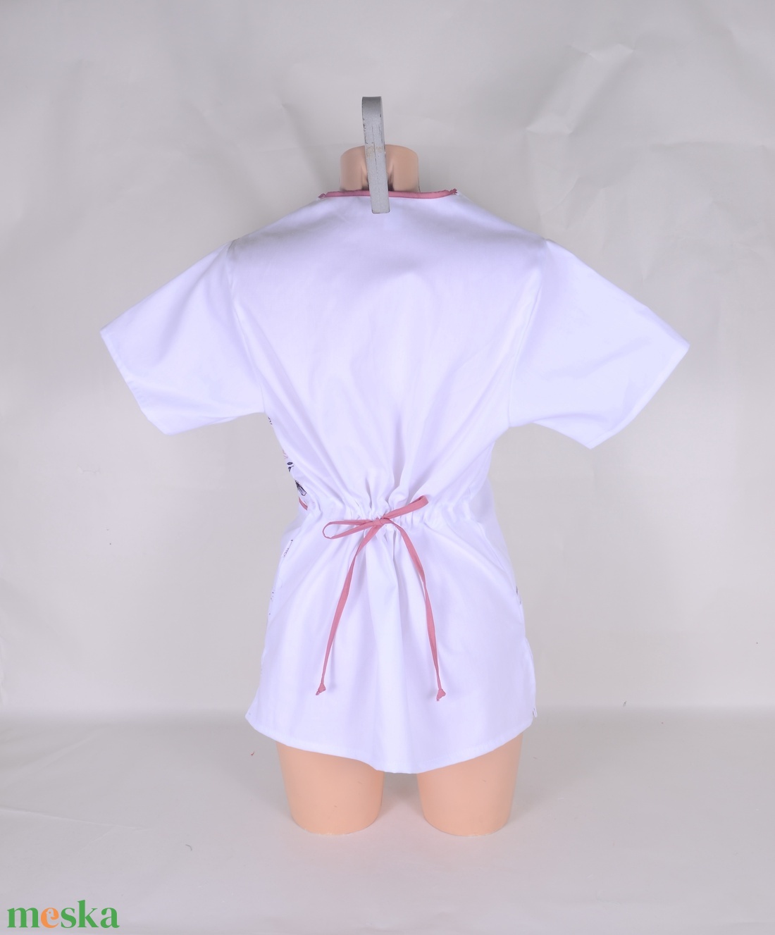 Lepke mintás tunika egészségügyi/óvónői/szépségipari munkaruha - ruha & divat - munkaruha - Meska.hu