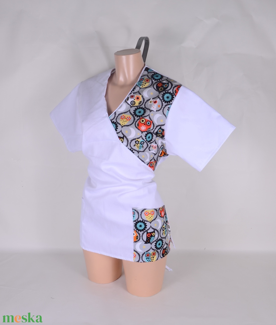 L Bagoly mintás tunika egészségügyi/óvónői/szépségipari munkaruha - ruha & divat - munkaruha - Meska.hu