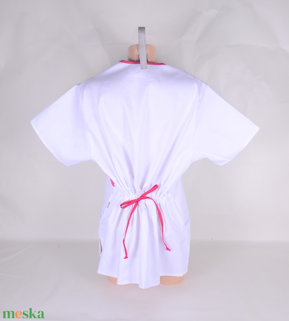 Szív mintás tunika egészségügyi/óvónői/szépségipari munkaruha - ruha & divat - munkaruha - Meska.hu