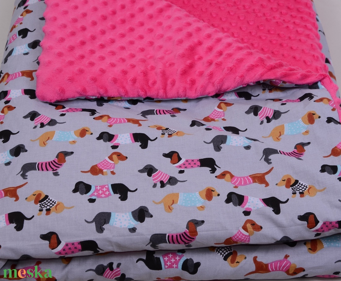 Tacskó pinkkel Ágynemű babának vagy oviba - baba - mama - baba ágynemű - babatakaró, gyerek pléd - Meska.hu